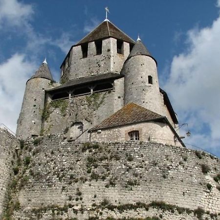 Elegance Provinoise Aux Pieds Des Remparts Classe Provins Luaran gambar